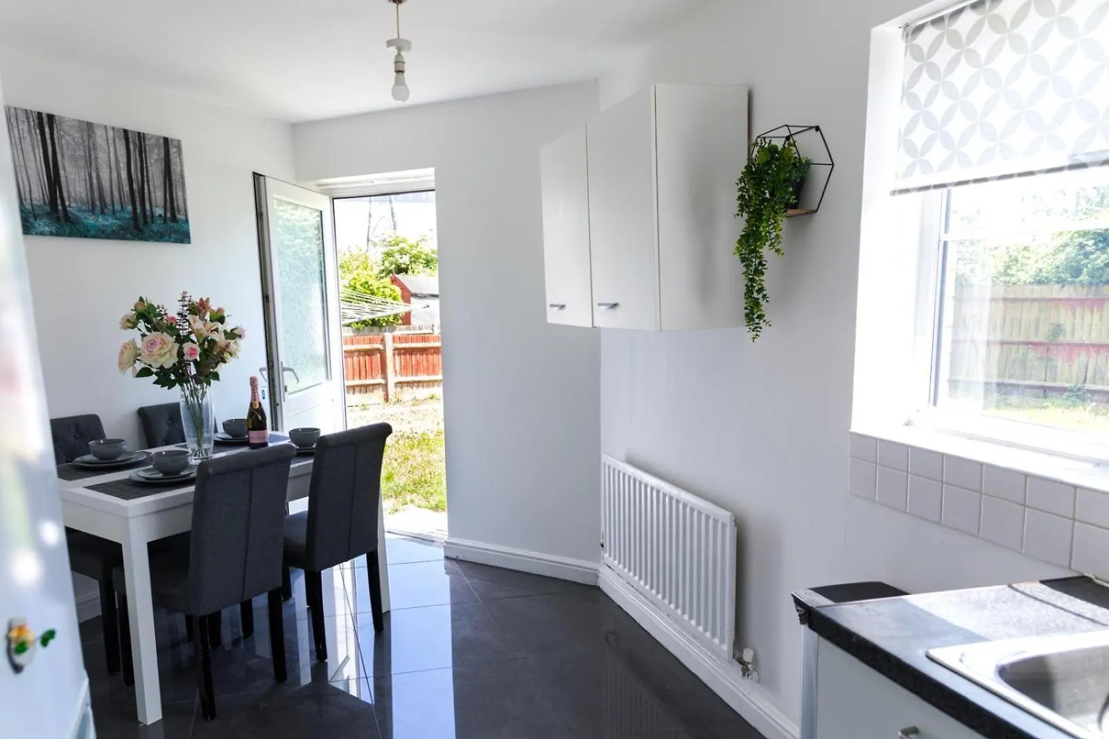 Barking Leisure And Contractor Stays London Holiday home